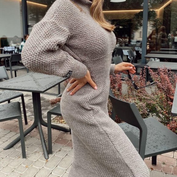 Gorgeous Beige Wool Knitted Sweater Dress - Picture 2 of 3